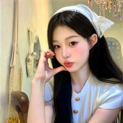 我的同桌是校花